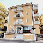 Lisbona Apartment, Seconda Fila Mare Rif A600 ポルト・ダスコリ