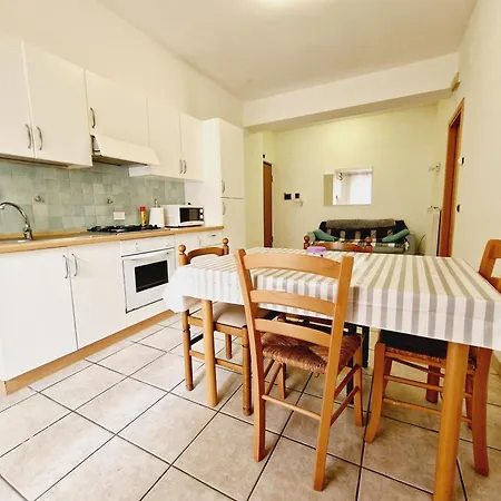 Lisbona Apartment, Seconda Fila Mare Rif A600 * Porto d'Ascoli