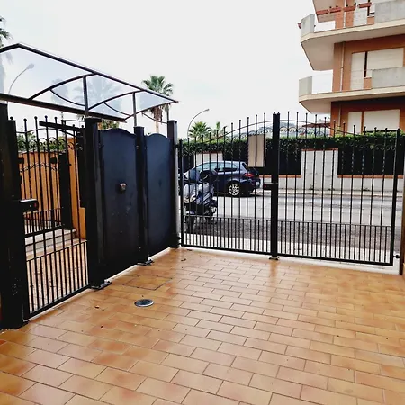 Lisbona Apartment, Seconda Fila Mare Rif A600