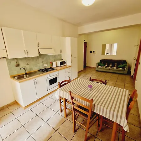 Apartamento Lisbona Apartment, Seconda Fila Mare Rif A600 *